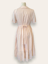 Simple Retro Pink w embroidery Dress M